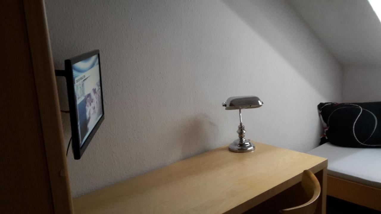 Altes Saengerheim Hotel Quierschied ภายนอก รูปภาพ